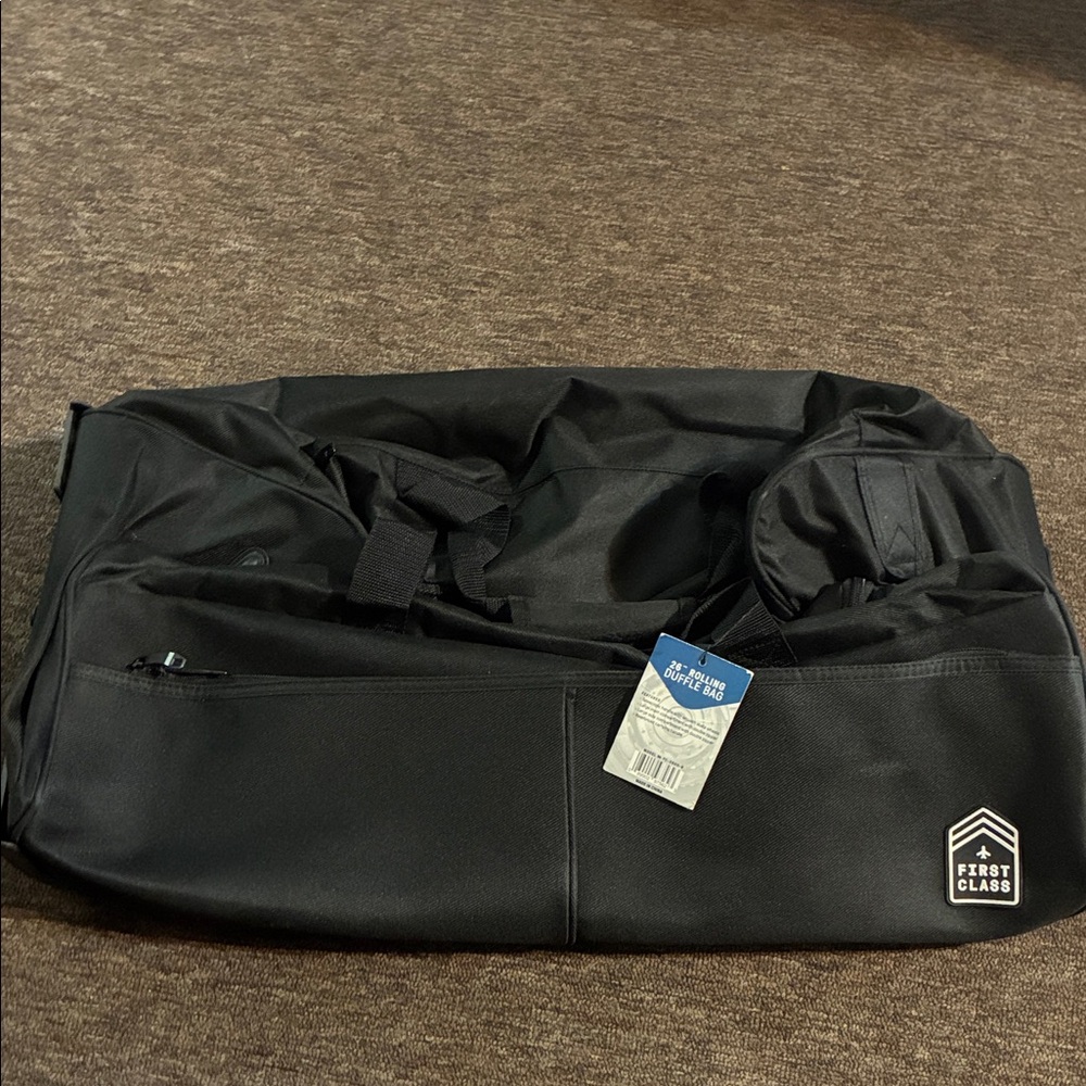 Rolling duffel bag